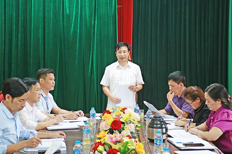 Thường trực HĐND huyện giám sát về tình hình tổ chức và hoạt động của Thường trực HĐND xã Đông Sơn