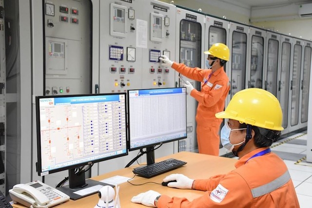 Quyết liệt triển khai đồng bộ các giải pháp đảm bảo cung ứng điện trong thời gian cao điểm năm 2025